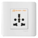 E84426_16TS_WE -  16A 250V 1 Gang International Socket, White