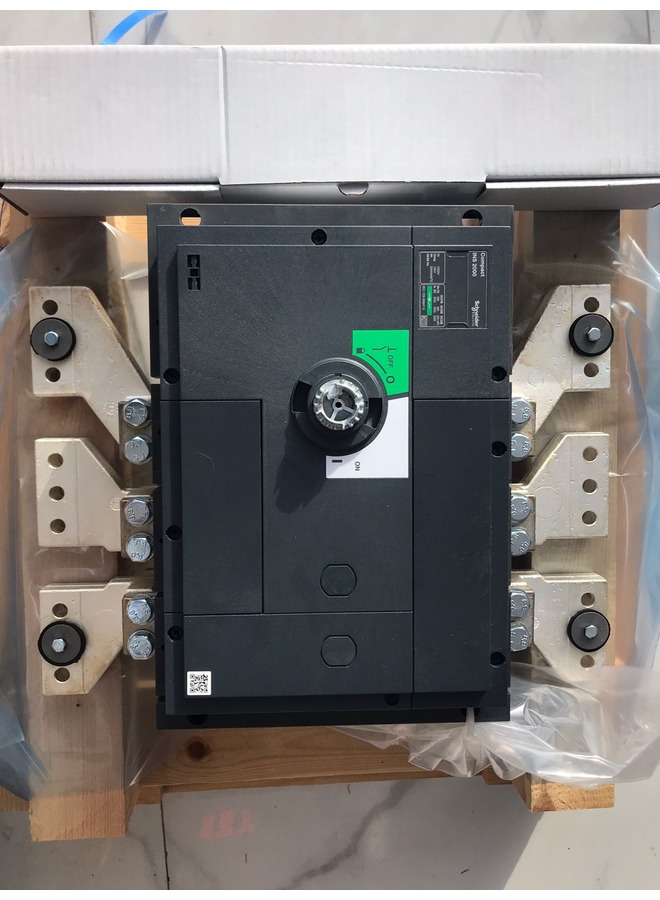 WhatsApp-Image-2025-02-08-at-5.20.16-PM.jpeg SCHNEIDER LV431252-Base INS 2000 - 3P - switch disconnector - Image 1